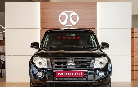 Mitsubishi Pajero IV, 2011 год, 1 555 000 рублей, 2 фотография
