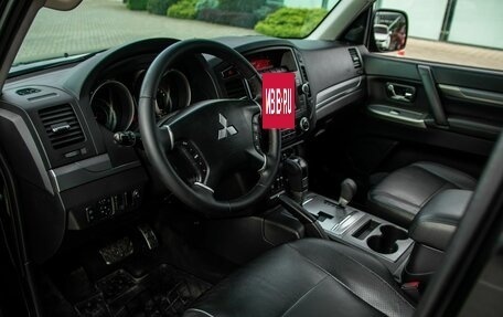 Mitsubishi Pajero IV, 2011 год, 1 555 000 рублей, 14 фотография