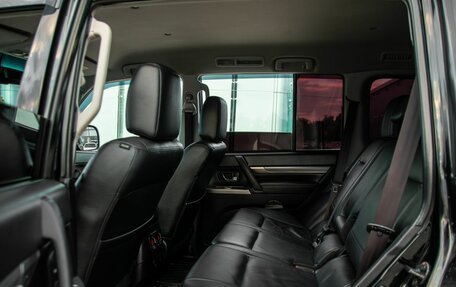 Mitsubishi Pajero IV, 2011 год, 1 555 000 рублей, 22 фотография