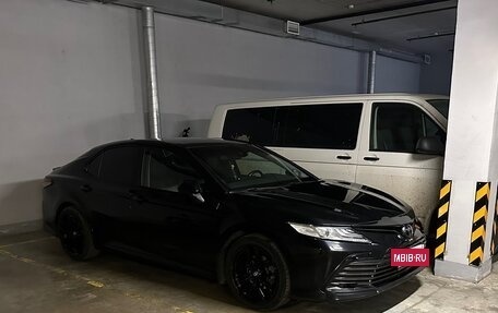 Toyota Camry, 2021 год, 3 600 000 рублей, 10 фотография