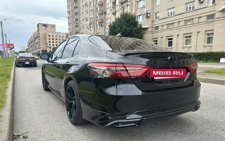 Toyota Camry, 2021 год, 3 600 000 рублей, 9 фотография