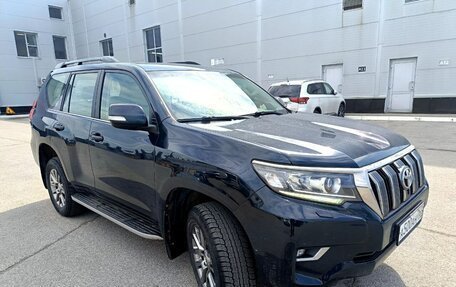 Toyota Land Cruiser Prado 150 рестайлинг 2, 2017 год, 3 790 000 рублей, 2 фотография