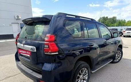 Toyota Land Cruiser Prado 150 рестайлинг 2, 2017 год, 3 790 000 рублей, 3 фотография