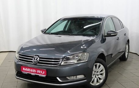 Volkswagen Passat B7, 2011 год, 849 000 рублей, 1 фотография