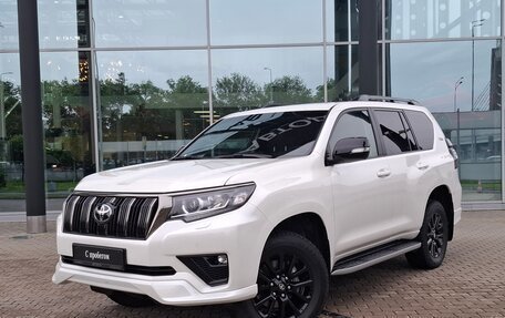 Toyota Land Cruiser Prado 150 рестайлинг 2, 2021 год, 7 490 000 рублей, 3 фотография