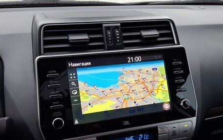Toyota Land Cruiser Prado 150 рестайлинг 2, 2021 год, 7 490 000 рублей, 33 фотография