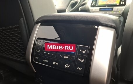 Toyota Land Cruiser Prado 150 рестайлинг 2, 2021 год, 7 490 000 рублей, 42 фотография