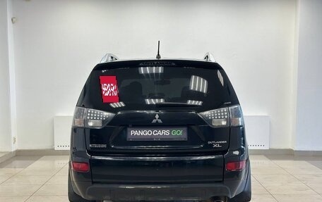 Mitsubishi Outlander III рестайлинг 3, 2008 год, 800 000 рублей, 6 фотография
