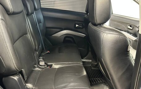 Mitsubishi Outlander III рестайлинг 3, 2008 год, 800 000 рублей, 23 фотография