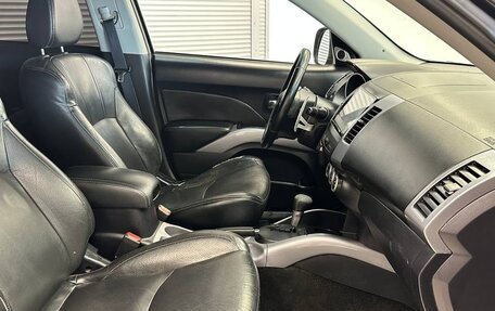 Mitsubishi Outlander III рестайлинг 3, 2008 год, 800 000 рублей, 24 фотография