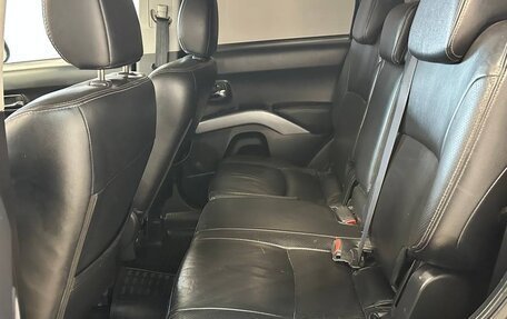 Mitsubishi Outlander III рестайлинг 3, 2008 год, 800 000 рублей, 22 фотография