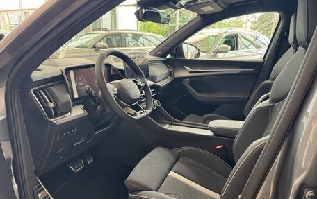 Skoda Kodiaq, 2025 год, 5 650 000 рублей, 10 фотография