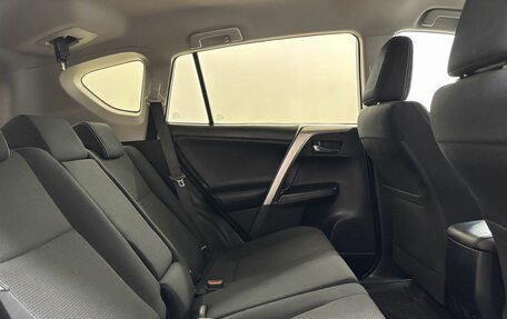 Toyota RAV4, 2017 год, 2 597 000 рублей, 13 фотография