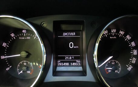 Skoda Yeti I рестайлинг, 2014 год, 1 051 000 рублей, 16 фотография