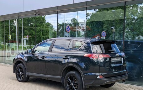 Toyota RAV4, 2017 год, 1 870 000 рублей, 3 фотография
