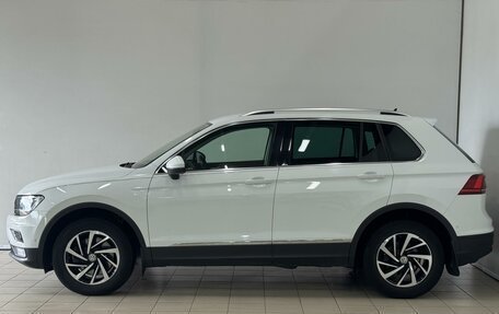 Volkswagen Tiguan II, 2018 год, 2 899 000 рублей, 2 фотография