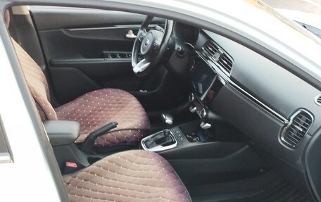 KIA Rio IV, 2018 год, 1 400 000 рублей, 13 фотография