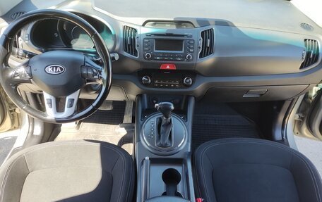 KIA Sportage III, 2010 год, 1 250 000 рублей, 10 фотография