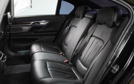BMW 7 серия, 2019 год, 5 999 000 рублей, 9 фотография