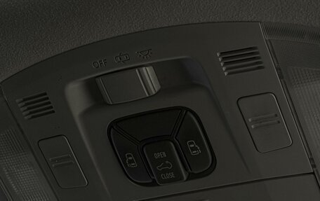 Toyota Vellfire I, 2008 год, 1 999 000 рублей, 20 фотография