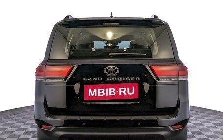 Toyota Land Cruiser, 2024 год, 14 700 000 рублей, 6 фотография