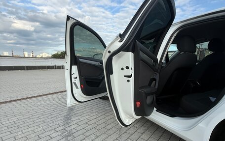 Audi A4, 2011 год, 1 200 000 рублей, 10 фотография