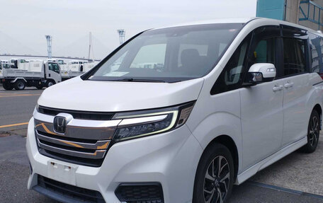 Honda Stepwgn IV, 2021 год, 2 100 000 рублей, 3 фотография
