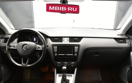 Skoda Octavia, 2015 год, 1 300 000 рублей, 11 фотография