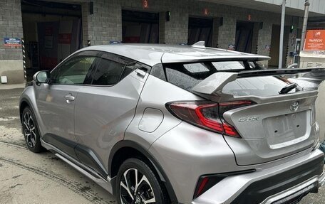 Toyota C-HR I рестайлинг, 2017 год, 2 250 000 рублей, 3 фотография
