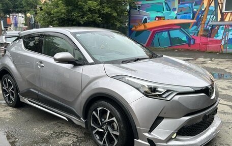 Toyota C-HR I рестайлинг, 2017 год, 2 250 000 рублей, 2 фотография