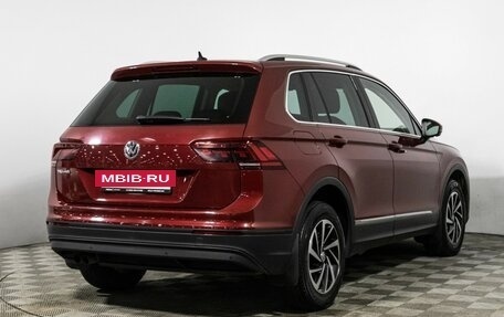 Volkswagen Tiguan II, 2018 год, 2 035 000 рублей, 5 фотография