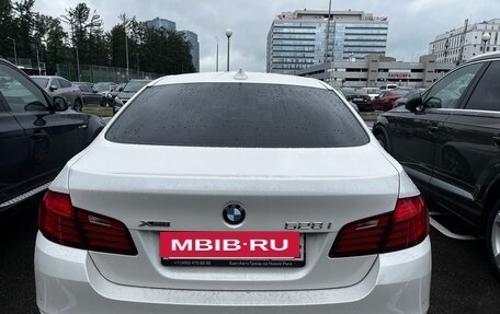 BMW 5 серия, 2014 год, 2 350 000 рублей, 13 фотография