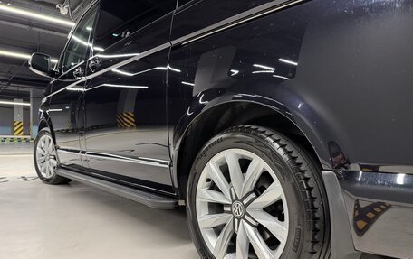 Volkswagen Multivan T6 рестайлинг, 2021 год, 7 450 000 рублей, 10 фотография
