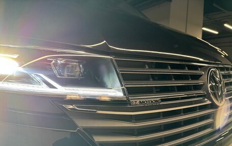 Volkswagen Multivan T6 рестайлинг, 2021 год, 7 450 000 рублей, 8 фотография