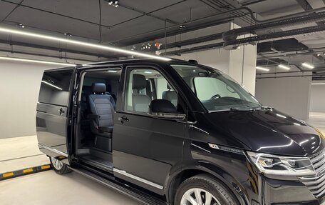 Volkswagen Multivan T6 рестайлинг, 2021 год, 7 450 000 рублей, 12 фотография