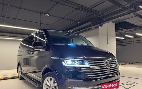 Volkswagen Multivan T6 рестайлинг, 2021 год, 7 450 000 рублей, 4 фотография