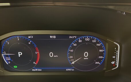 Volkswagen Multivan T6 рестайлинг, 2021 год, 7 450 000 рублей, 15 фотография