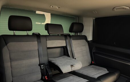 Volkswagen Multivan T6 рестайлинг, 2021 год, 7 450 000 рублей, 23 фотография