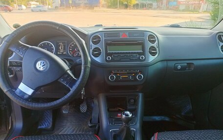 Volkswagen Tiguan I, 2010 год, 850 000 рублей, 4 фотография