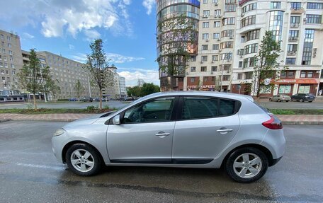 Renault Megane III, 2010 год, 550 000 рублей, 2 фотография