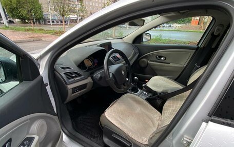 Renault Megane III, 2010 год, 550 000 рублей, 3 фотография