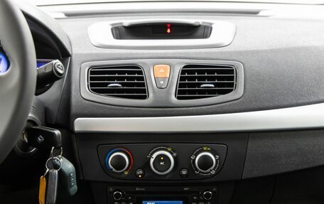 Renault Megane III, 2015 год, 868 000 рублей, 21 фотография