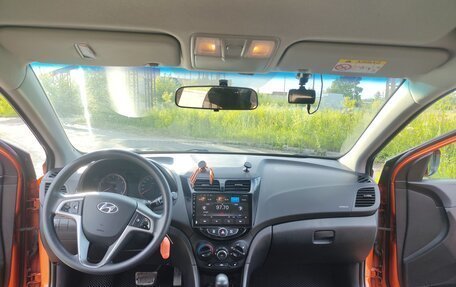Hyundai Solaris II рестайлинг, 2015 год, 1 020 000 рублей, 11 фотография