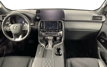 Lexus LX, 2024 год, 27 690 000 рублей, 14 фотография