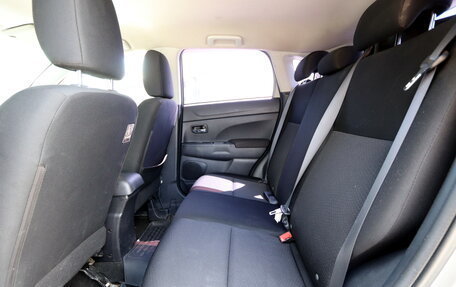 Mitsubishi ASX I рестайлинг, 2010 год, 999 000 рублей, 11 фотография