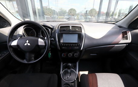 Mitsubishi ASX I рестайлинг, 2010 год, 999 000 рублей, 16 фотография