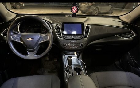 Chevrolet Malibu IX, 2019 год, 1 600 000 рублей, 3 фотография