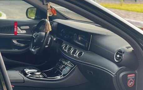 Mercedes-Benz E-Класс, 2016 год, 2 690 000 рублей, 11 фотография
