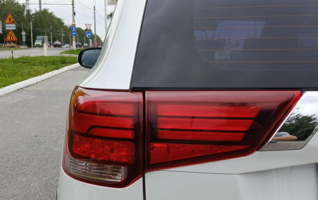 Mitsubishi Outlander III рестайлинг 3, 2017 год, 1 857 000 рублей, 11 фотография