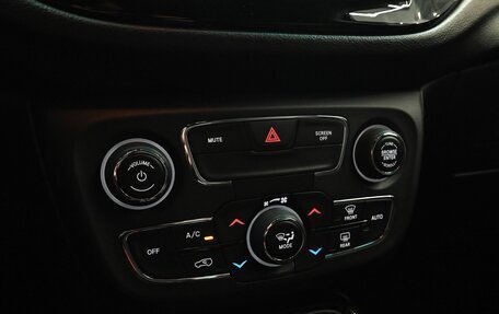 Jeep Compass II, 2019 год, 2 390 000 рублей, 16 фотография